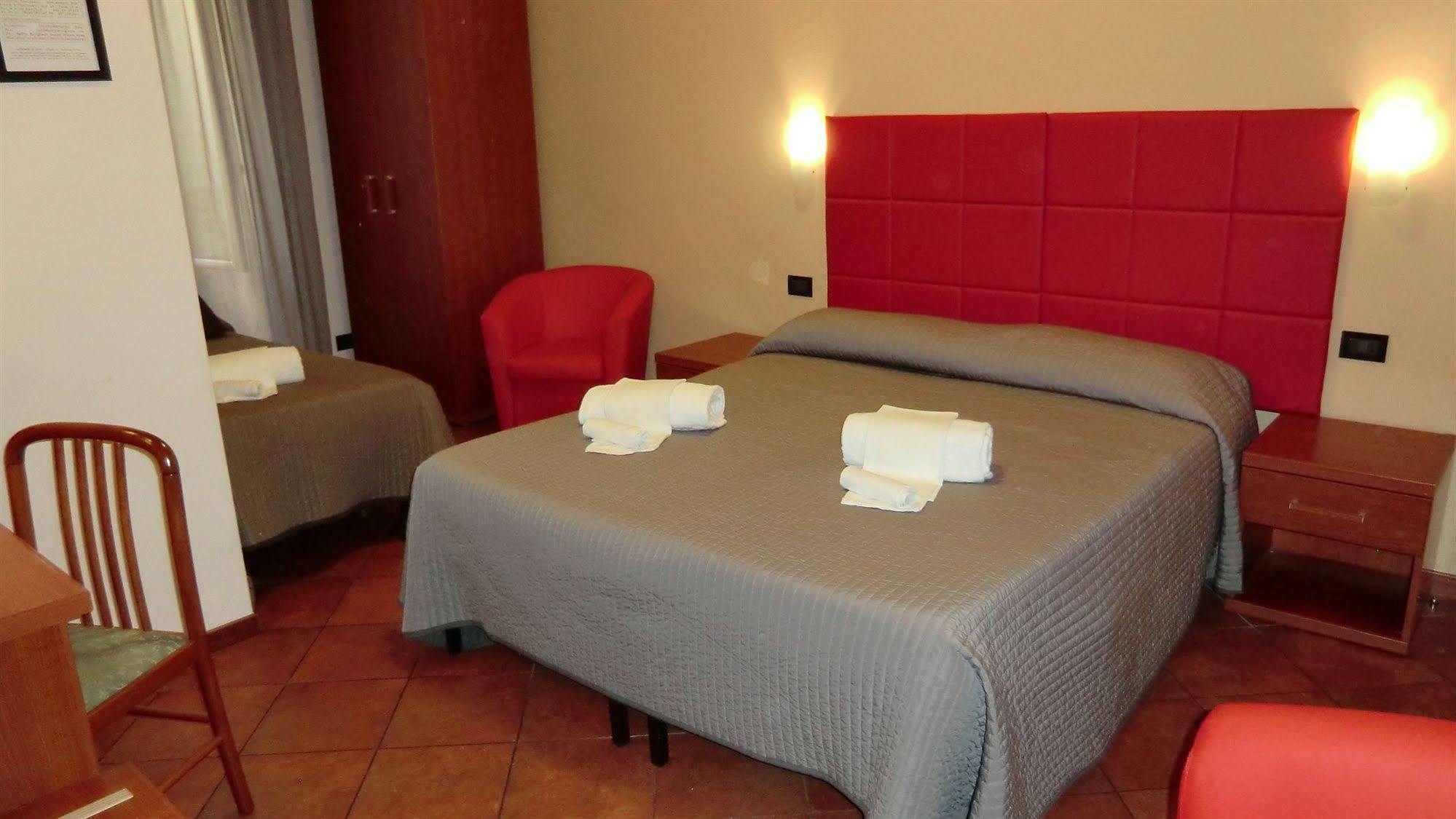 Colosseo Relais Рим Екстер'єр фото